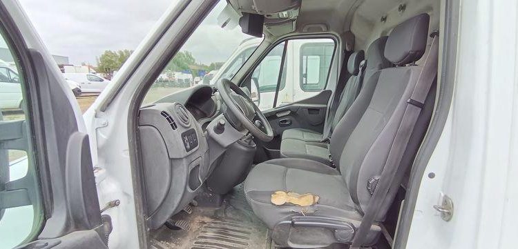 RENAULT MASTER  FF-877-RB
