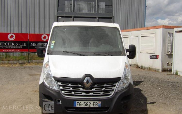 RENAULT MASTER  FG-592-EB