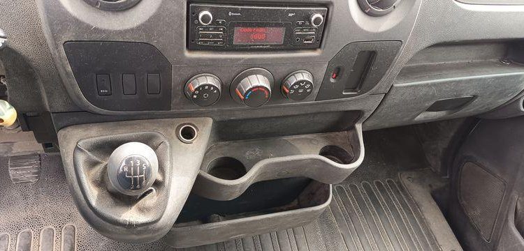 RENAULT MASTER  FG-592-EB
