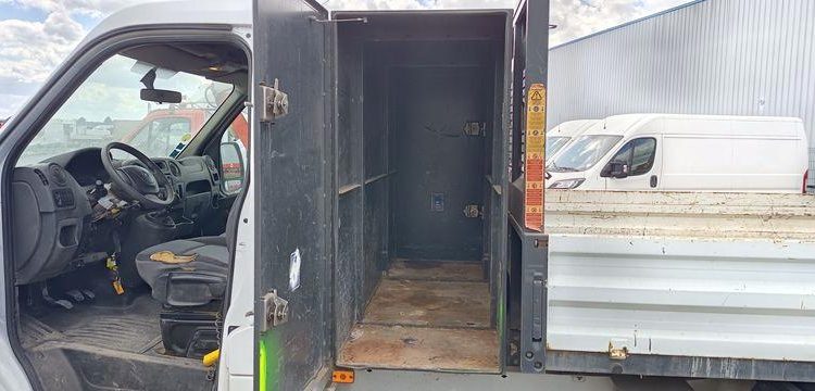 RENAULT MASTER  FG-592-EB