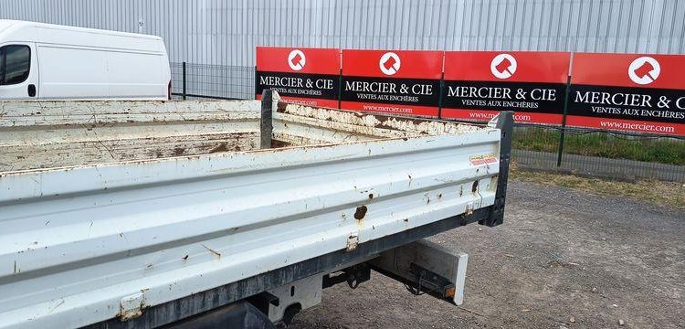 RENAULT MASTER  FG-592-EB