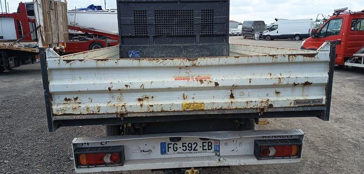 RENAULT MASTER  FG-592-EB