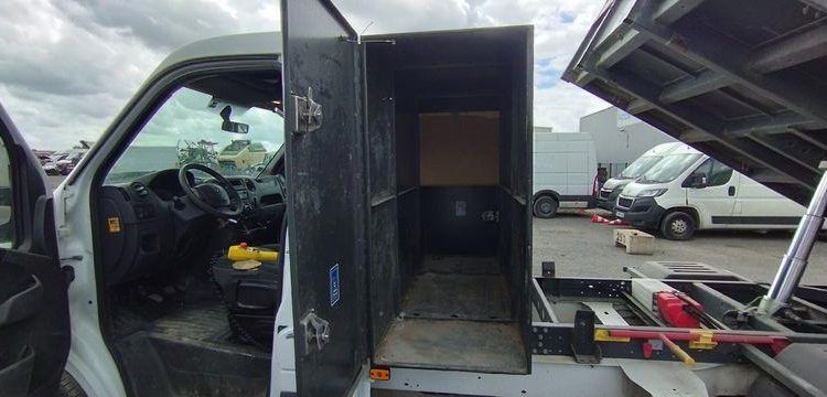 RENAULT MASTER  FH-672-CB