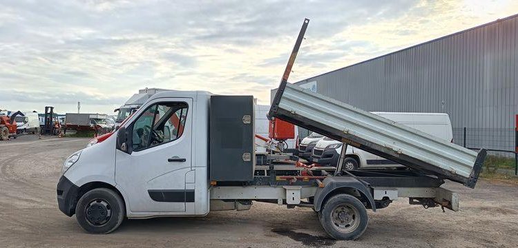 RENAULT MASTER  FH-777-CB