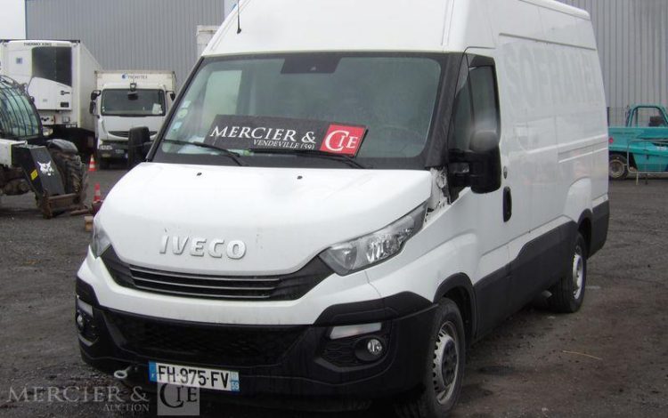 IVECO DAILY 35S14 NON ROULANT BLANC FH-975-FV