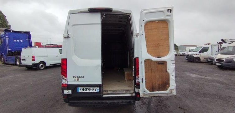 IVECO DAILY 35S14 NON ROULANT BLANC FH-975-FV