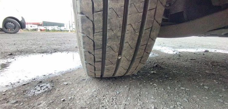 IVECO DAILY 35S14 NON ROULANT BLANC FH-975-FV