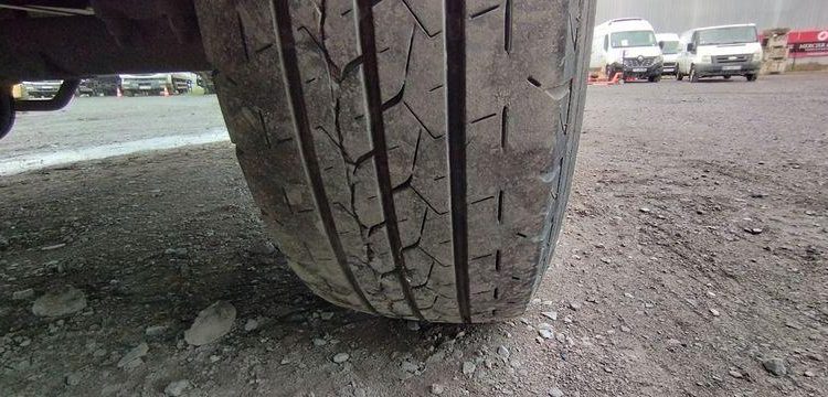 IVECO DAILY 35S14 NON ROULANT BLANC FH-975-FV