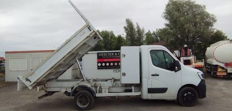RENAULT DAILY 35C13  FM-828-PE