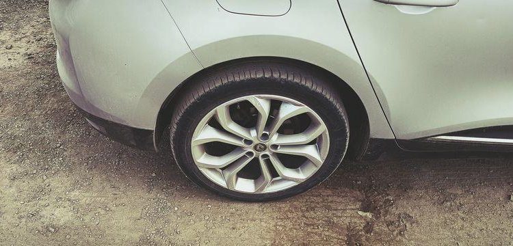RENAULT GRAND SCENIC IV 1.7 BLUEDCI 120 BUSINESS GRIS FQ-883-YY