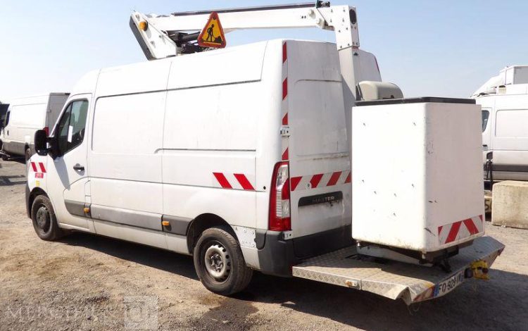 RENAULT MASTER AVEC NACELLE VERSALIFT ETL32-125 12A14M  FQ-929-VW