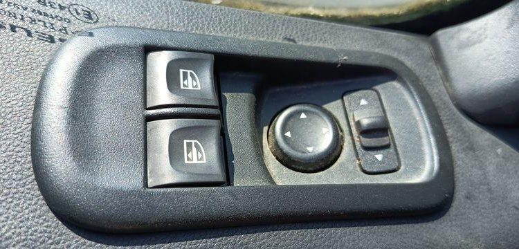 RENAULT MASTER AVEC NACELLE VERSALIFT ETL32-125 12A14M  FQ-929-VW