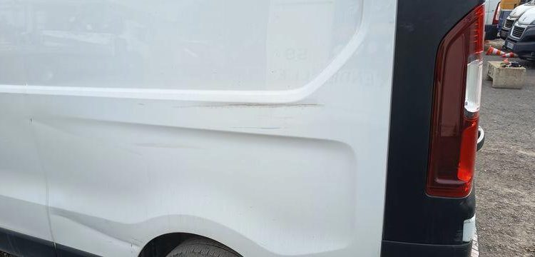 RENAULT TRAFIC FOURGON 2.0 DCI 120 L2H1 CONFORT BLANC FS-893-TY