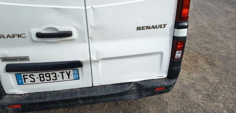 RENAULT TRAFIC FOURGON 2.0 DCI 120 L2H1 CONFORT BLANC FS-893-TY