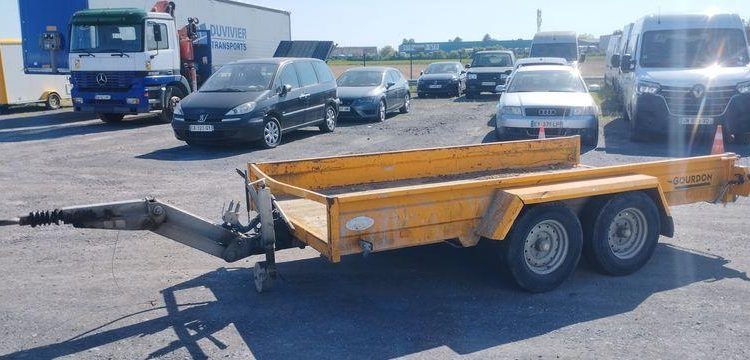 GOURDON REMORQUE PORTE ENGIN 2 ESSIEUX – PTAC 3,5 TONNES – ANNEE 2020  FT-365-QP