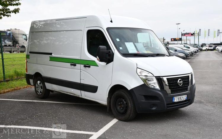 NISSAN NV400 DCI 135 N-CONNECTA L2H2 BLANC FT-892-LC