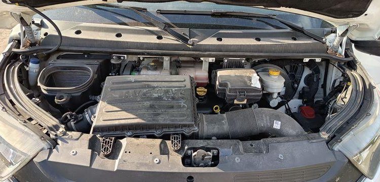 IVECO DAILY BLANC GC-592-DL