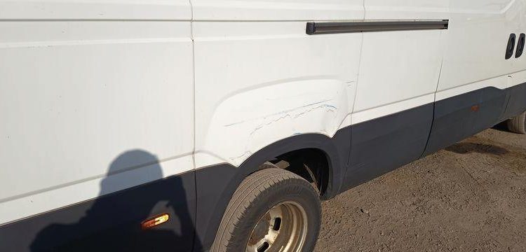 IVECO DAILY BLANC GC-592-DL