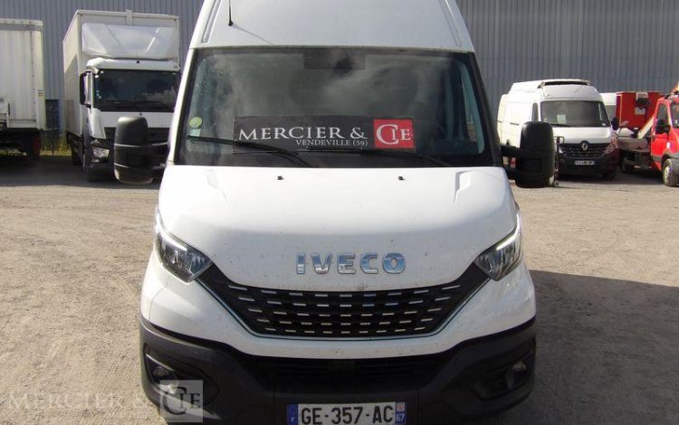 IVECO DAILY BLANC GE-357-AC