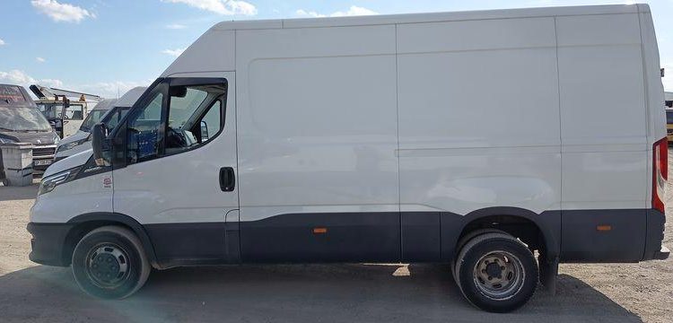 IVECO DAILY BLANC GE-357-AC