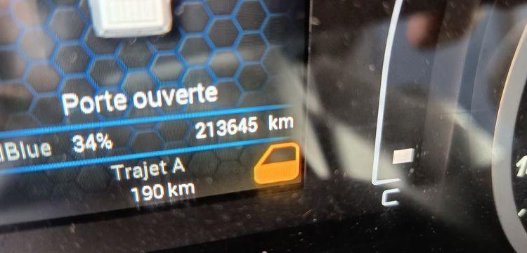 IVECO DAILY BLANC GE-357-AC