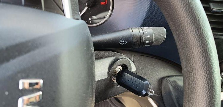 IVECO DAILY BLANC GE-357-AC