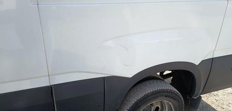 IVECO DAILY BLANC GE-357-AC