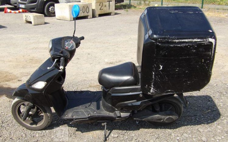 RED ELECTRIQUE SCOOTER ELECTRIQUE 50CC RED E + PRO  GE-360-LK