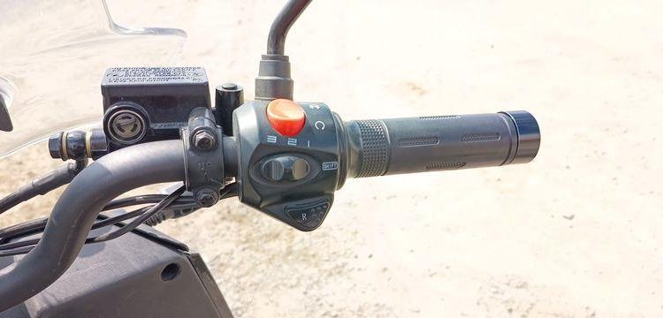 SUPER SOCO SCOOTER CPX 50CM3 – ELECTRIQUE – 8320 MILES – ANNEE 222  GG-691-RD
