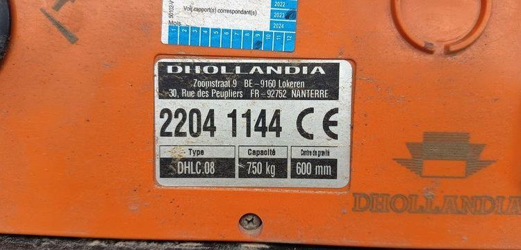 IVECO 35C16 CAISSE  GM-123-AM