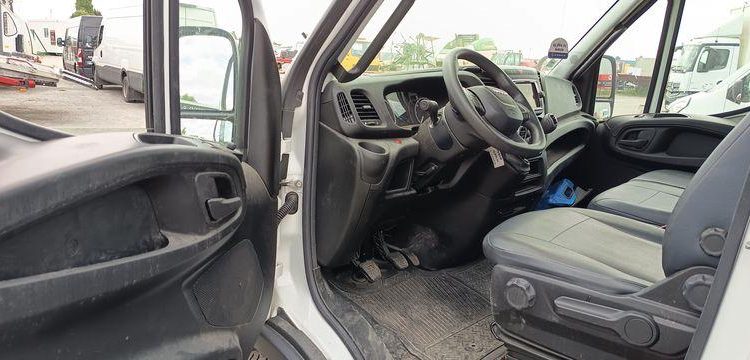 IVECO 35C16 CAISSE  GM-123-AM
