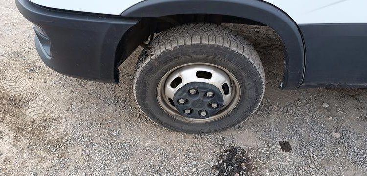 IVECO 35C16 CAISSE  GM-123-AM
