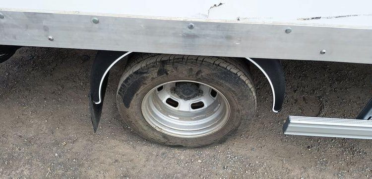 IVECO 35C16 CAISSE  GM-123-AM