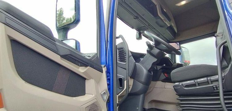 DAF TRACTEUR XG 480 FT – DIESEL – PTRA 44 TONNES – 132446 KMS ANEE 2023 BLEU GS-596-BH