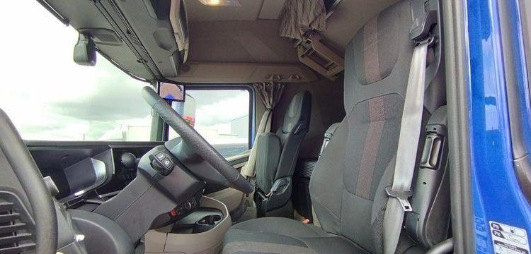 DAF TRACTEUR XG 480 FT – DIESEL – PTRA 44 TONNES – 132446 KMS ANEE 2023 BLEU GS-596-BH