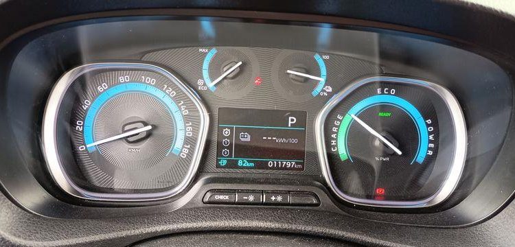 FIAT e-SCUDO 75 KWH 6,1 LONG BUSINESS BLANC GT-767-HT