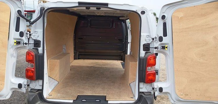 FIAT e-SCUDO 75 KWH 6,1 LONG BUSINESS BLANC GT-767-HT