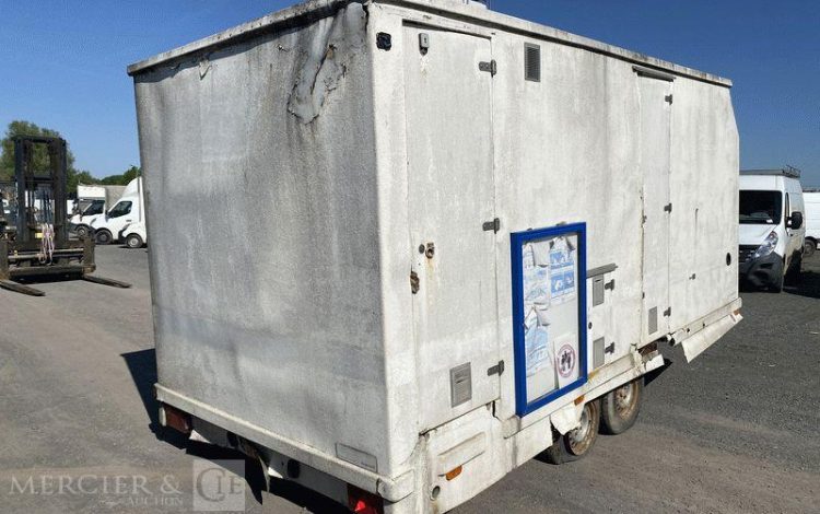 ROULOTTE DE CHANTIER – POUR PIECES  LAN19