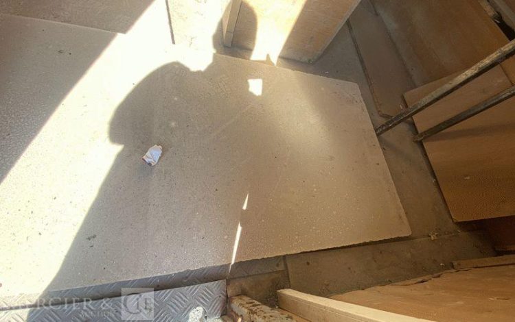 ROULOTTE DE CHANTIER – POUR PIECES  LAN19
