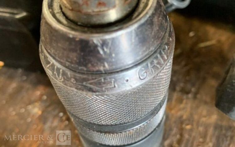 MAKITA   PER010618
