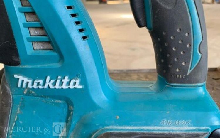MAKITA   PER010618