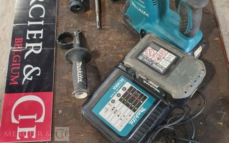 MAKITA   PER010527