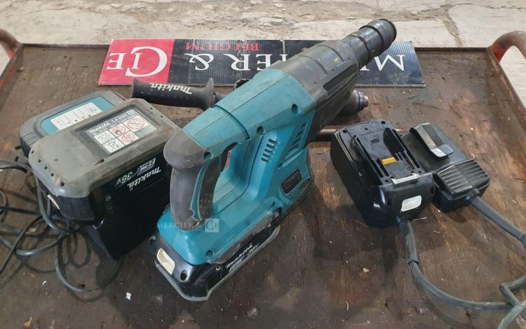 MAKITA   PER010527