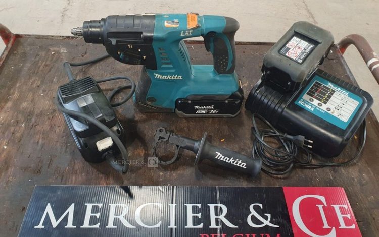 MAKITA   PER010522