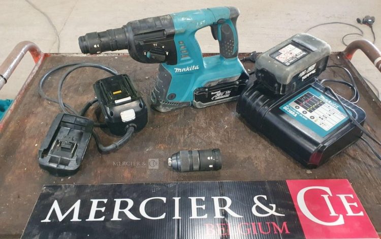 MAKITA   PER010278