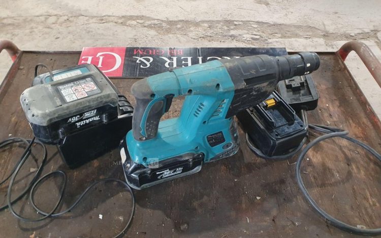 MAKITA   PER010278