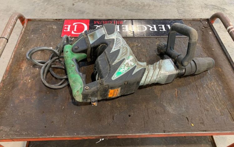 HITACHI   PIQ010117