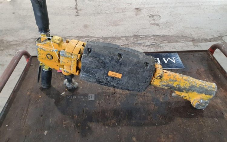 PIQ750063
