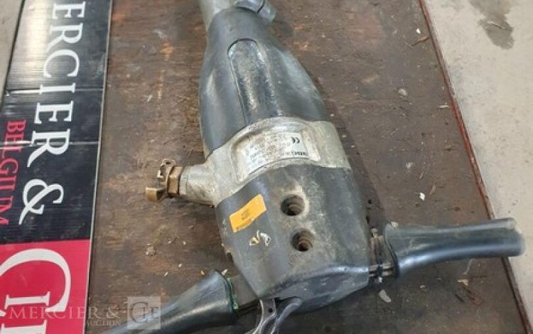 BBG   PIQ010029