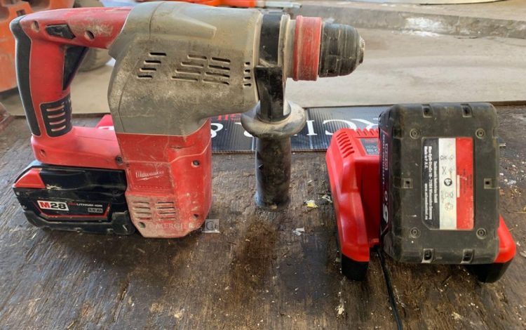 MILWAUKEE HD28HX  PER010476